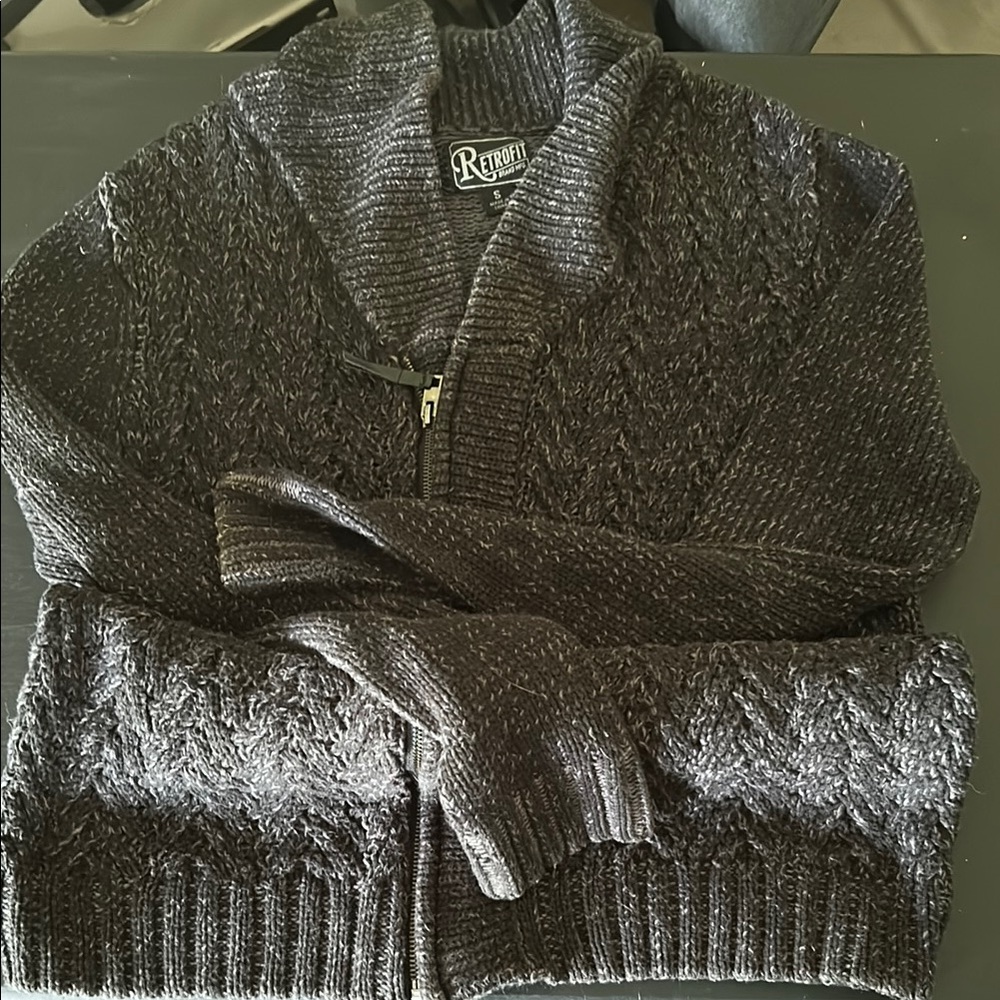 Gray Zip Up Sweater with Chevron Pattern